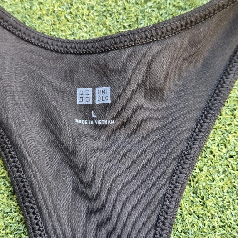 UNIQLO Women AIRism Active Sports Wireless Bra Black Large Workout